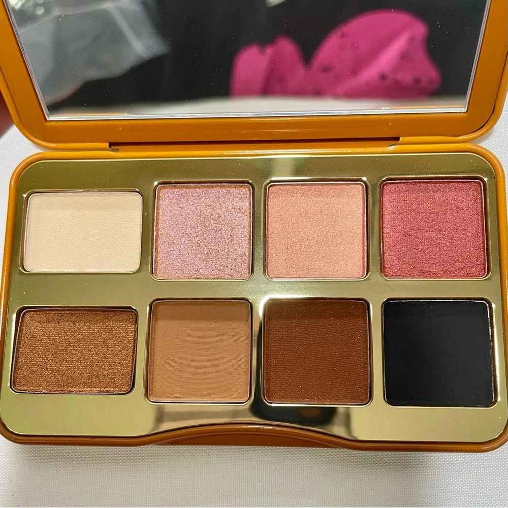 Too Faced Kitty Likes to Scratch On-the-Fly Eyeshadow Palette, NWT